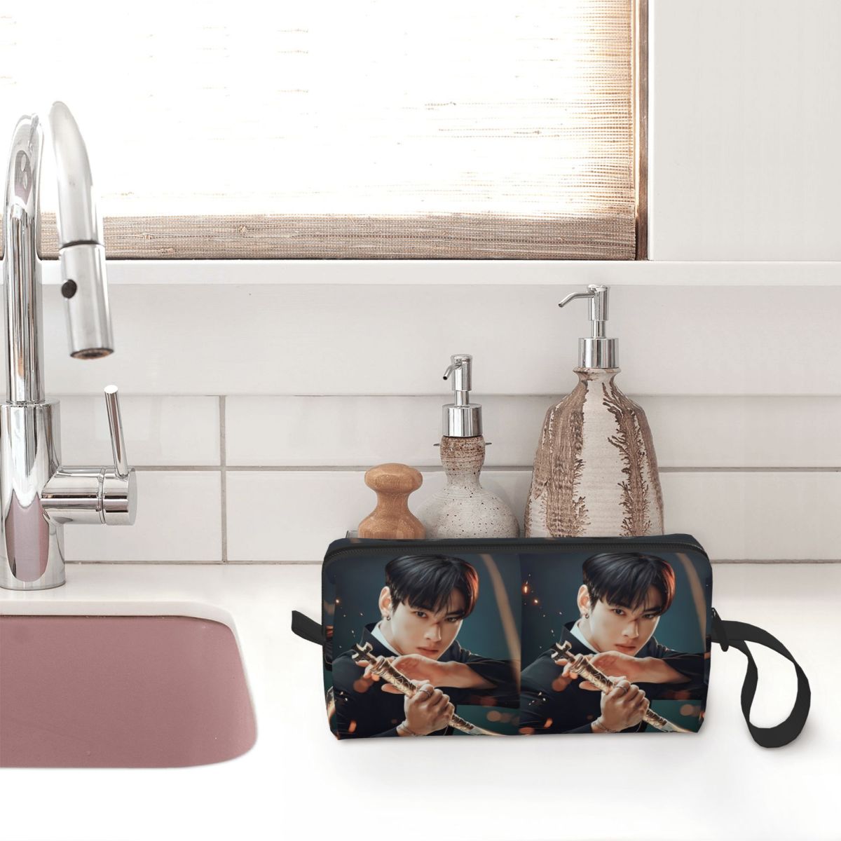 Cha Eunwoo – trousse à crayons - Stationery And Office Supply Chain avis et prix