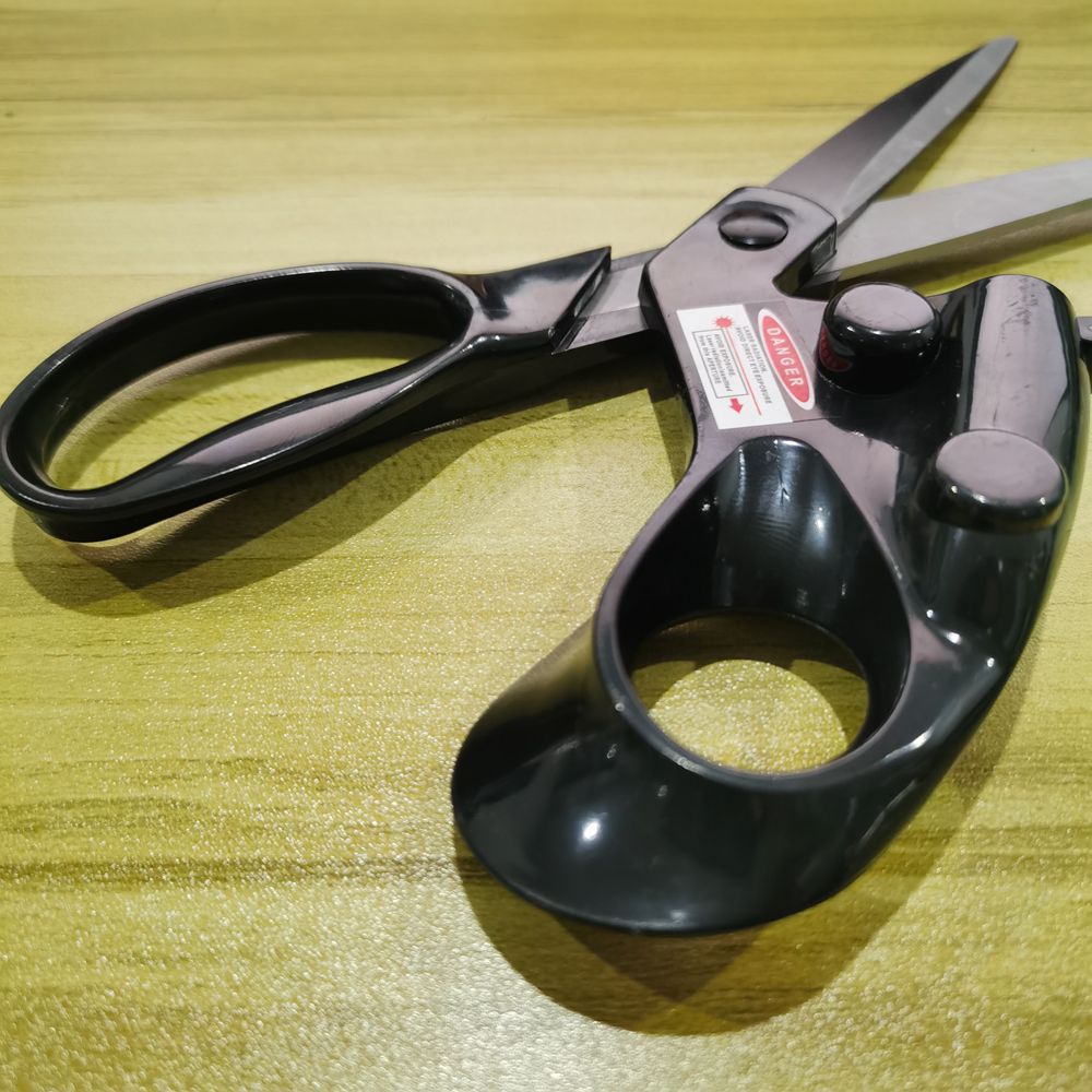 Nouvelles Ciseaux Professionne - Scissors Stainless Craft avis et prix